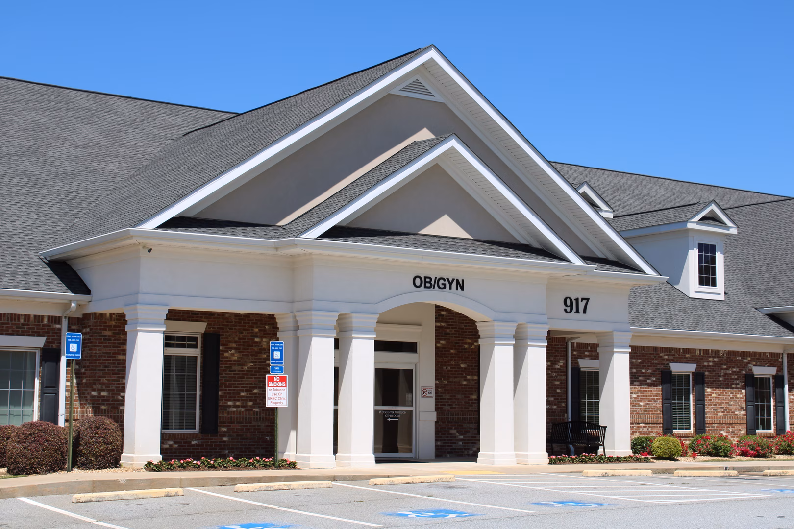 OBGYN – Thomaston Front of OBGYN - Thomaston Building